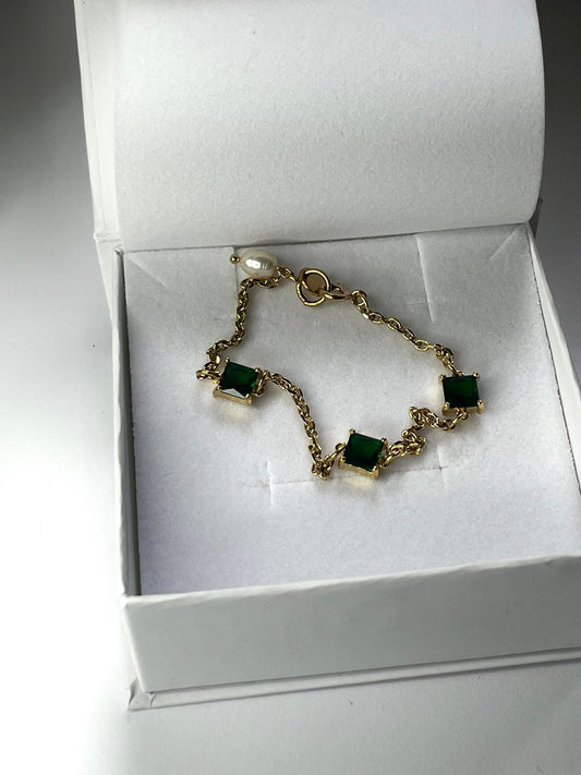 bracelet 'Golden bracelet with Vert Marie crystals'